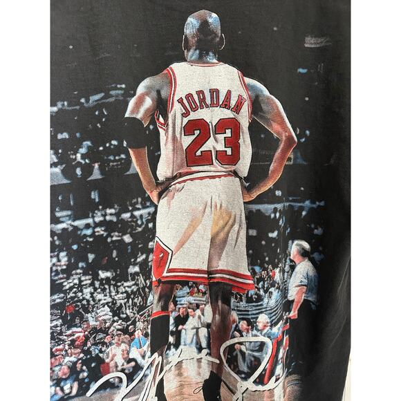 Michael Jordan Chicago Bulls Vintage Reprint Single Stitch T-shirt - Picture 4 of 6